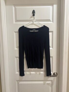 ✨Express Navy Fitted Ribbed Sweater✨